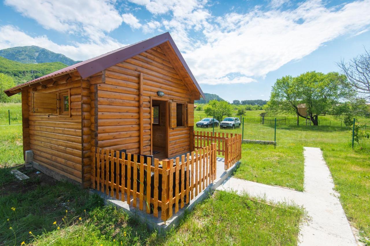 Lovcen Mountain Cottages Njegusi Eksteriør billede